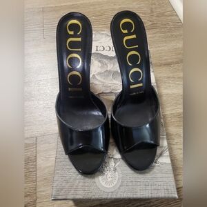 Gucci shoes